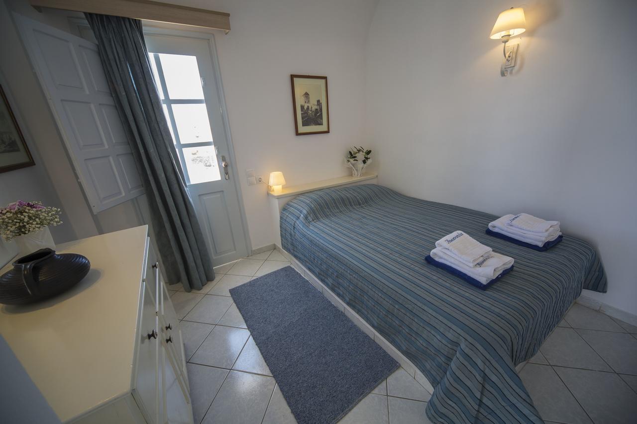 אויה Ianthe Apartments & Villa מראה חיצוני תמונה