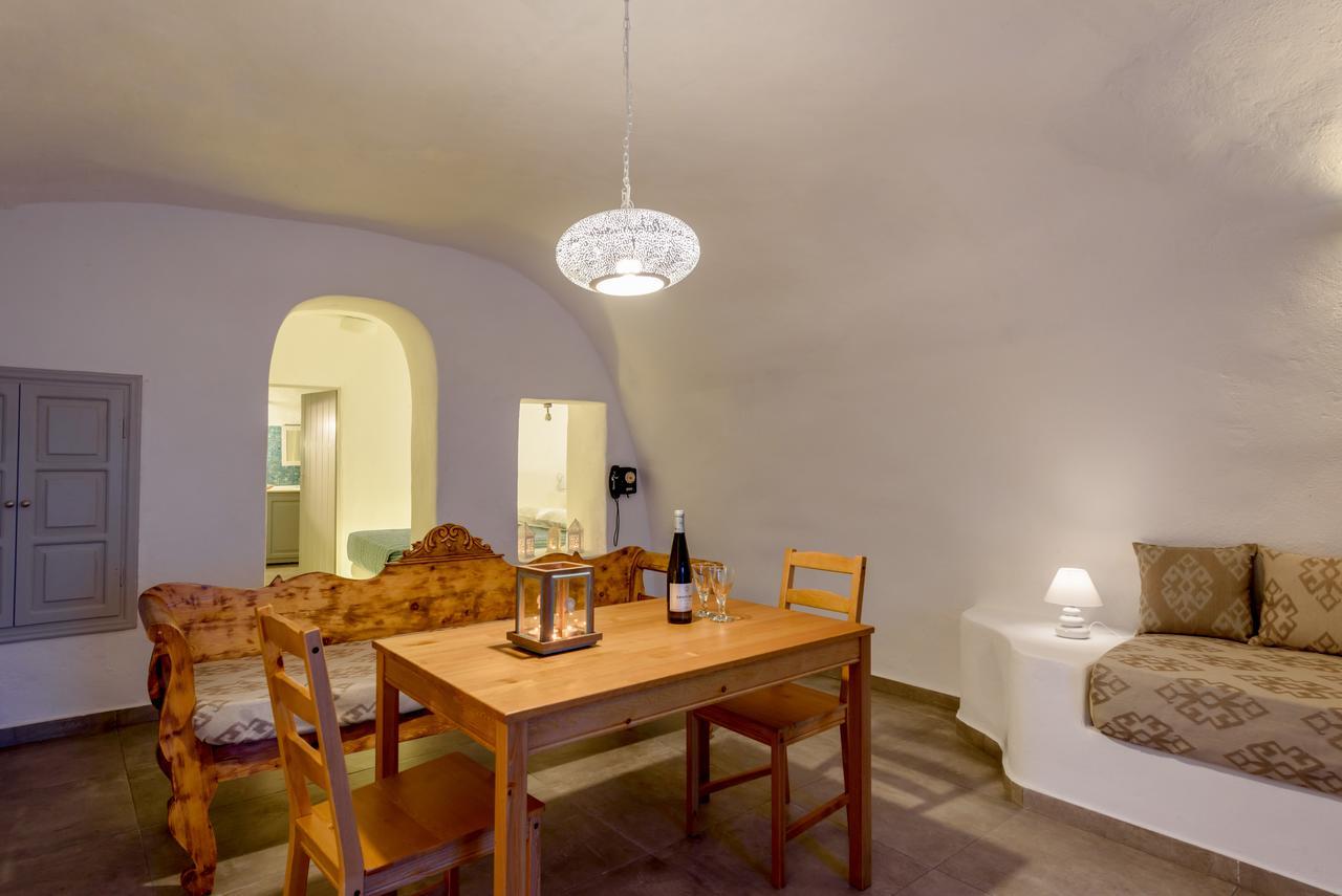 אויה Ianthe Apartments & Villa מראה חיצוני תמונה
